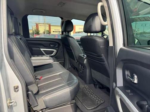 2016 Nissan Titan XD SL