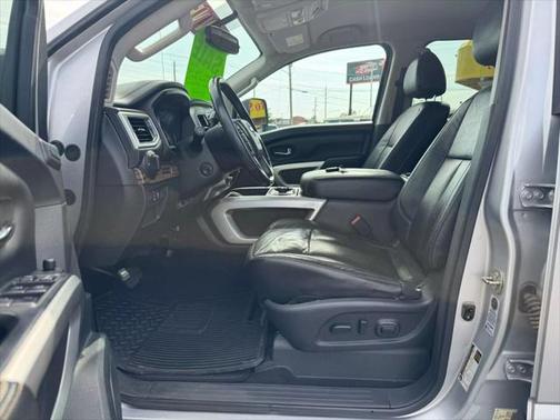 2016 Nissan Titan XD SL