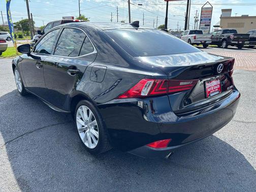 2015 Lexus IS 250 Crafted Line