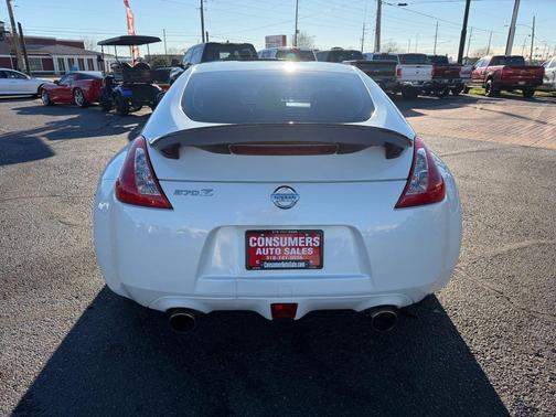 2010 Nissan 370Z Base