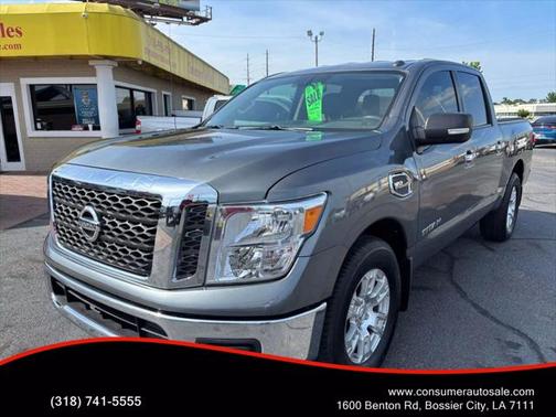 2017 Nissan Titan SV
