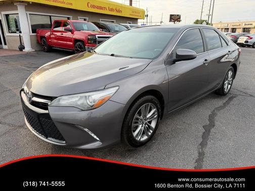 Grey 2017 Toyota Camry SE