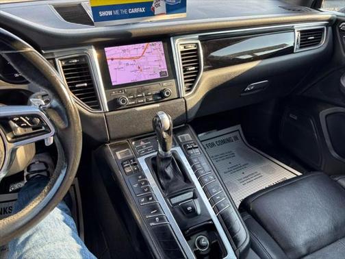 2018 Porsche Macan Base