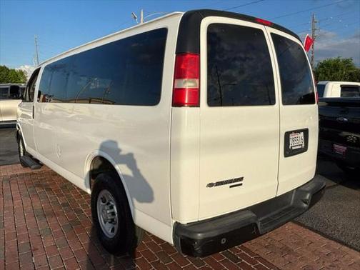 2014 Chevrolet Express 3500 LS