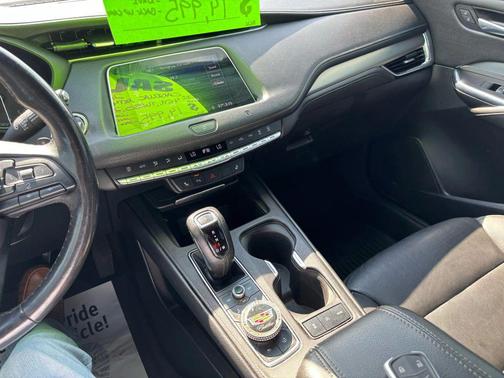 2019 Cadillac XT4 Sport