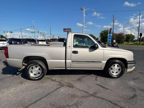 2004 Chevrolet Silverado 1500 Base