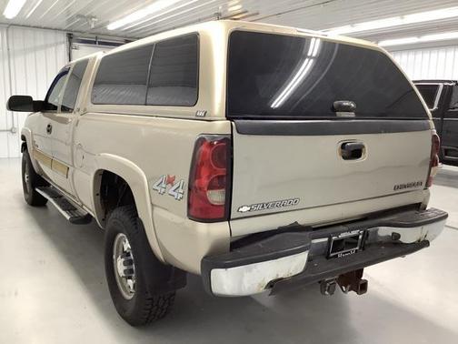 2004 Chevrolet Silverado 2500 LT H/D Extended Cab