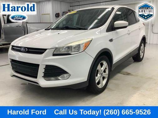 Oxford White 2015 Ford Escape SE
