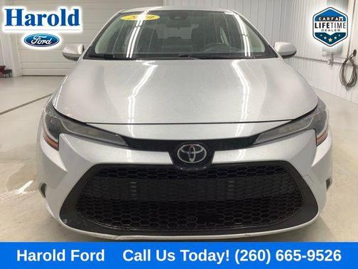 Classic Silver Metallic 2020 Toyota Corolla LE