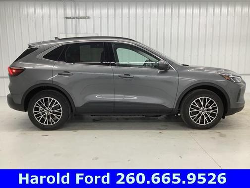 2024 Ford Escape PHEV SE