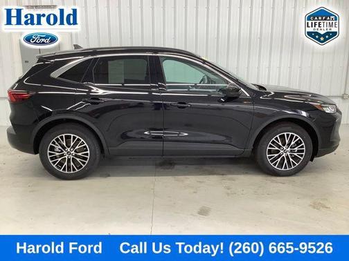 2024 Ford Escape PHEV SE