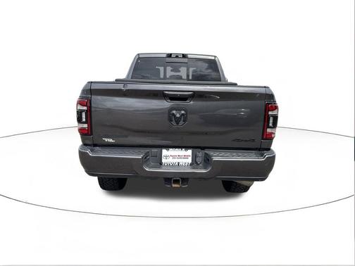 2022 RAM 2500 Laramie Crew Cab 4x4 6'4' Box