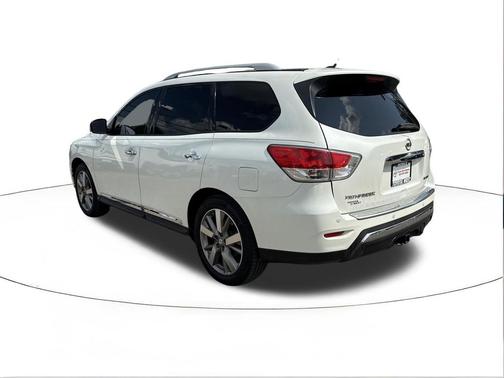 Pearl White 2015 Nissan Pathfinder Platinum