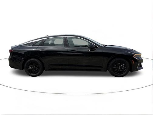 Aurora Black Pearl 2025 Kia K5 LXS