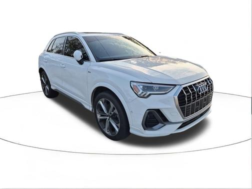 2021 Audi Q3 45 S line Premium Plus