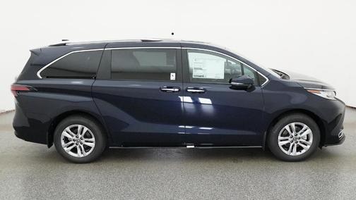 2026 Toyota Sienna Limited
