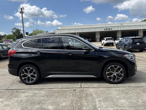 Black Sapphire Metallic 2021 BMW X1 sDrive28i