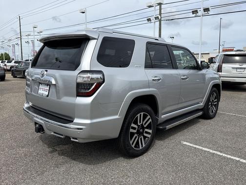 Classic Silver Metallic 2022 Toyota 4Runner Limited