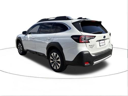 Crystal White Pearl 2024 Subaru Outback Touring