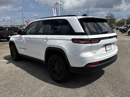 2025 Jeep Grand Cherokee Altitude