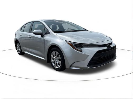 Classic Silver Metallic 2025 Toyota Corolla LE