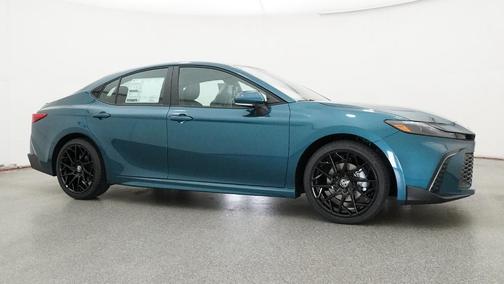 Teal 2026 Toyota Camry SE
