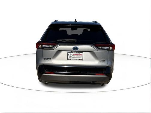 2021 Toyota RAV4 Hybrid SE