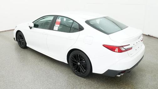 Ice Cap 2026 Toyota Camry SE