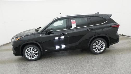 Midnight Black Metallic 2026 Toyota Highlander Hybrid Limited