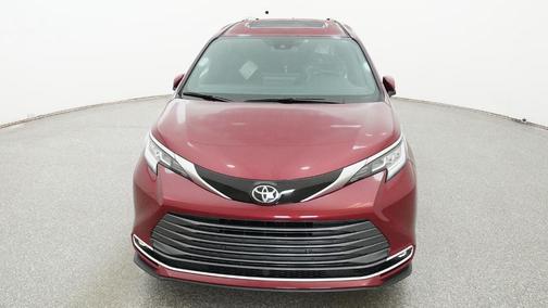 Ruby Flare Pearl 2026 Toyota Sienna Limited