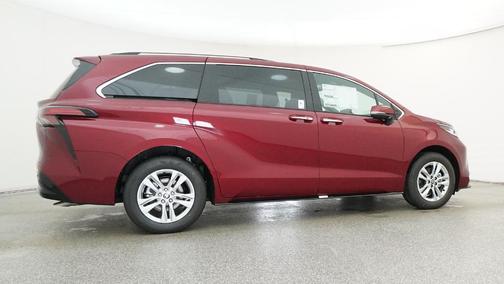 Ruby Flare Pearl 2026 Toyota Sienna Limited