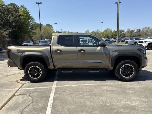 2025 Toyota Tacoma Hybrid TRD Off Road