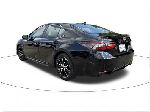 Midnight Black Metallic 2024 Toyota Camry SE