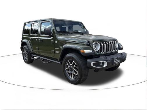 2024 Jeep Wrangler 4-Door Sahara 4x4