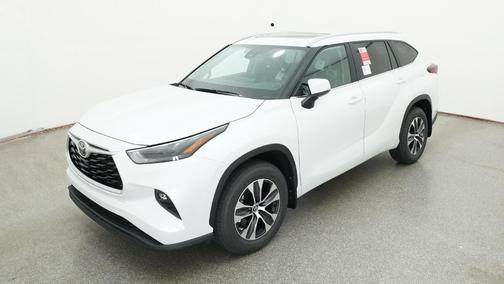 White 2026 Toyota Highlander XLE