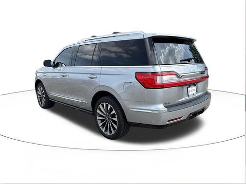 Silver Radiance 2021 Lincoln Navigator Reserve