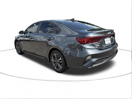 Gravity Gray 2024 Kia Forte LXS