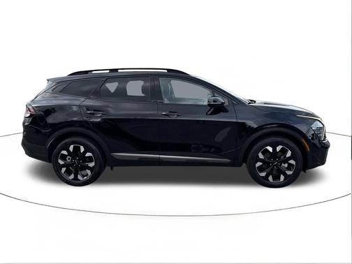 Ebony Black 2024 Kia Sportage X-Line