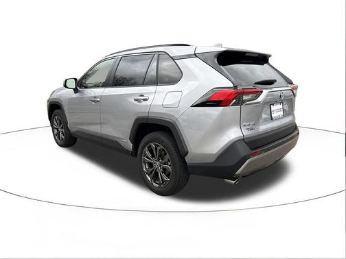 2024 Toyota RAV4 Hybrid SE