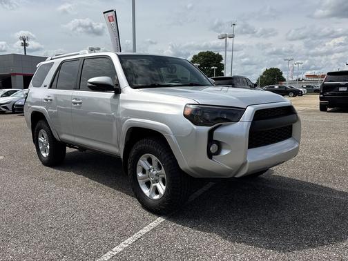 Classic Silver Metallic 2014 Toyota 4Runner SR5 Premium