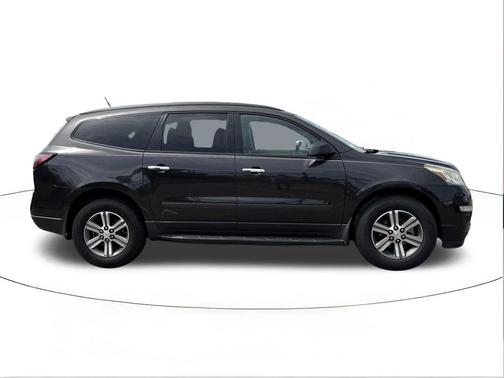Tungsten Metallic 2017 Chevrolet Traverse LS