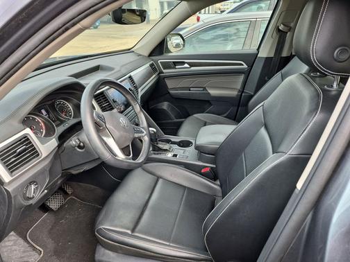 2021 Volkswagen Atlas 2.0T SE w/Technology