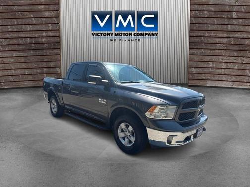 2016 RAM 1500 SLT