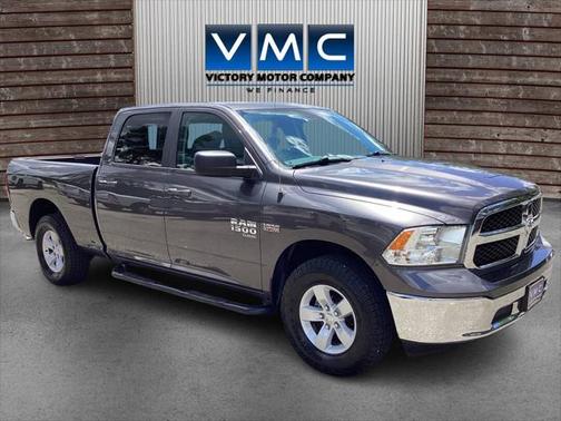 2019 RAM 1500 SLT