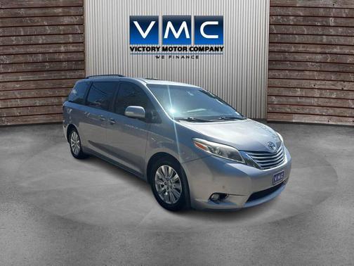 2017 Toyota Sienna Limited Premium