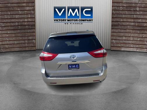 2017 Toyota Sienna Limited Premium