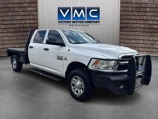 2017 RAM 3500 Tradesman Crew Cab 4x4 8' Box