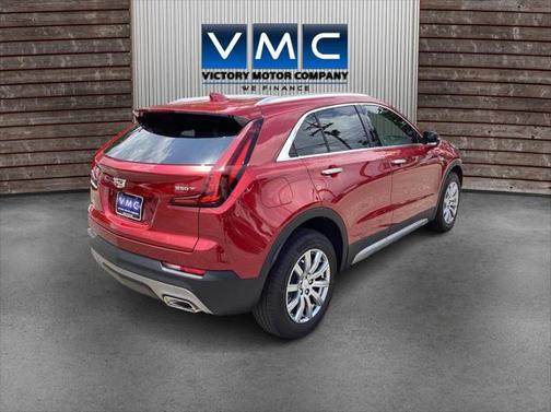 2023 Cadillac XT4 Premium Luxury