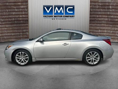 2010 Nissan Altima 3.5 SR