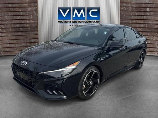 2023 Hyundai ELANTRA SE